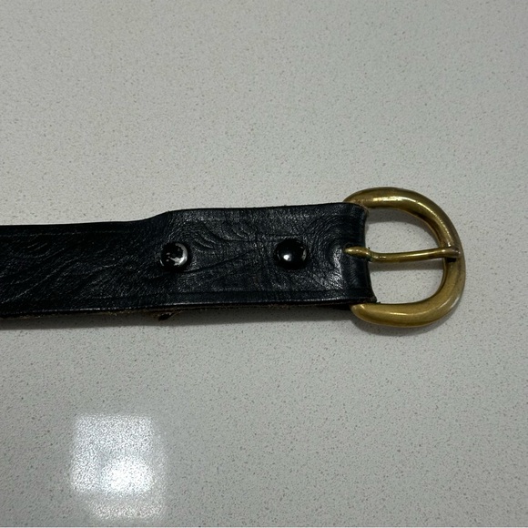 Hand tooled raw hide leather belt with brass buckle size large made in 🇨🇦 - Picture 16 of 17